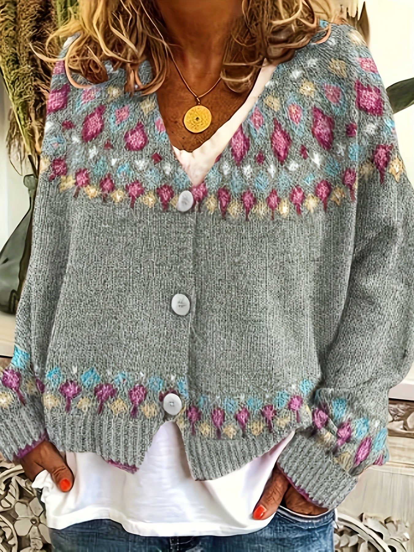 Delphine - Cardigan Féminin Boutonné Brodé