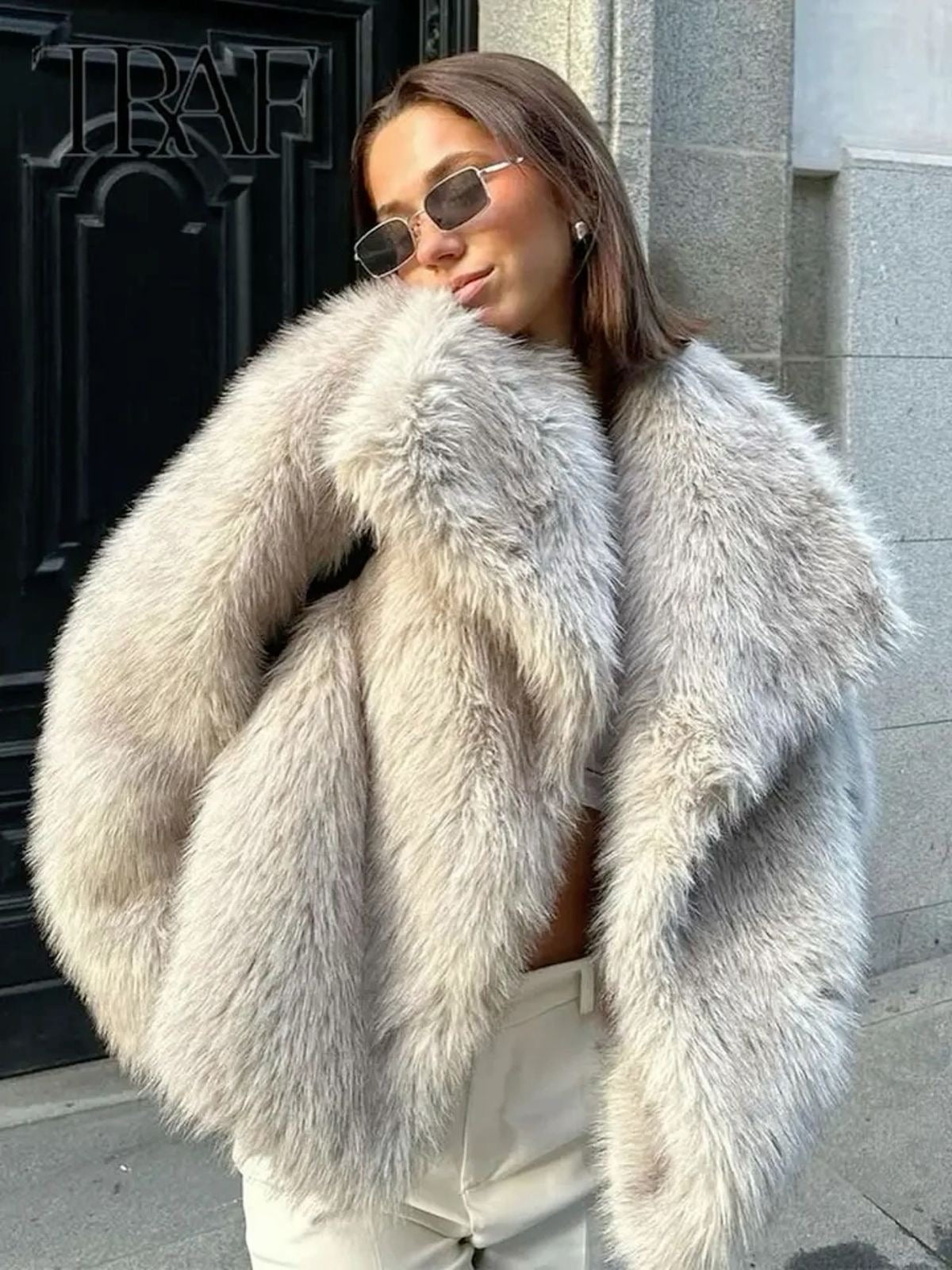 Véronique - Manteau Chic Fourrure Court