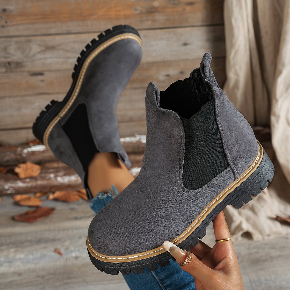 Marie - Bottines Chelsea Élégantes Daim Semelle Crantée