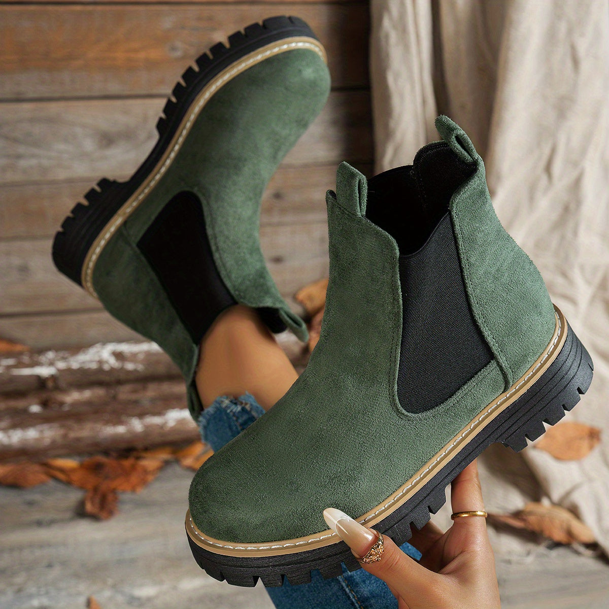 Marie - Bottines Chelsea Élégantes Daim Semelle Crantée