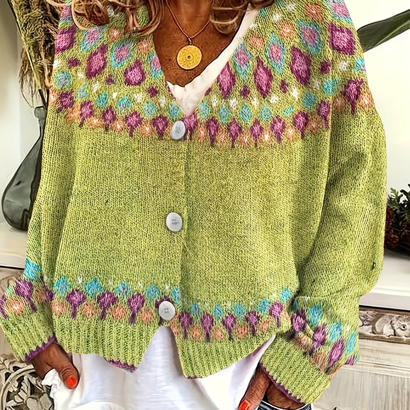 Delphine - Cardigan Féminin Boutonné Brodé