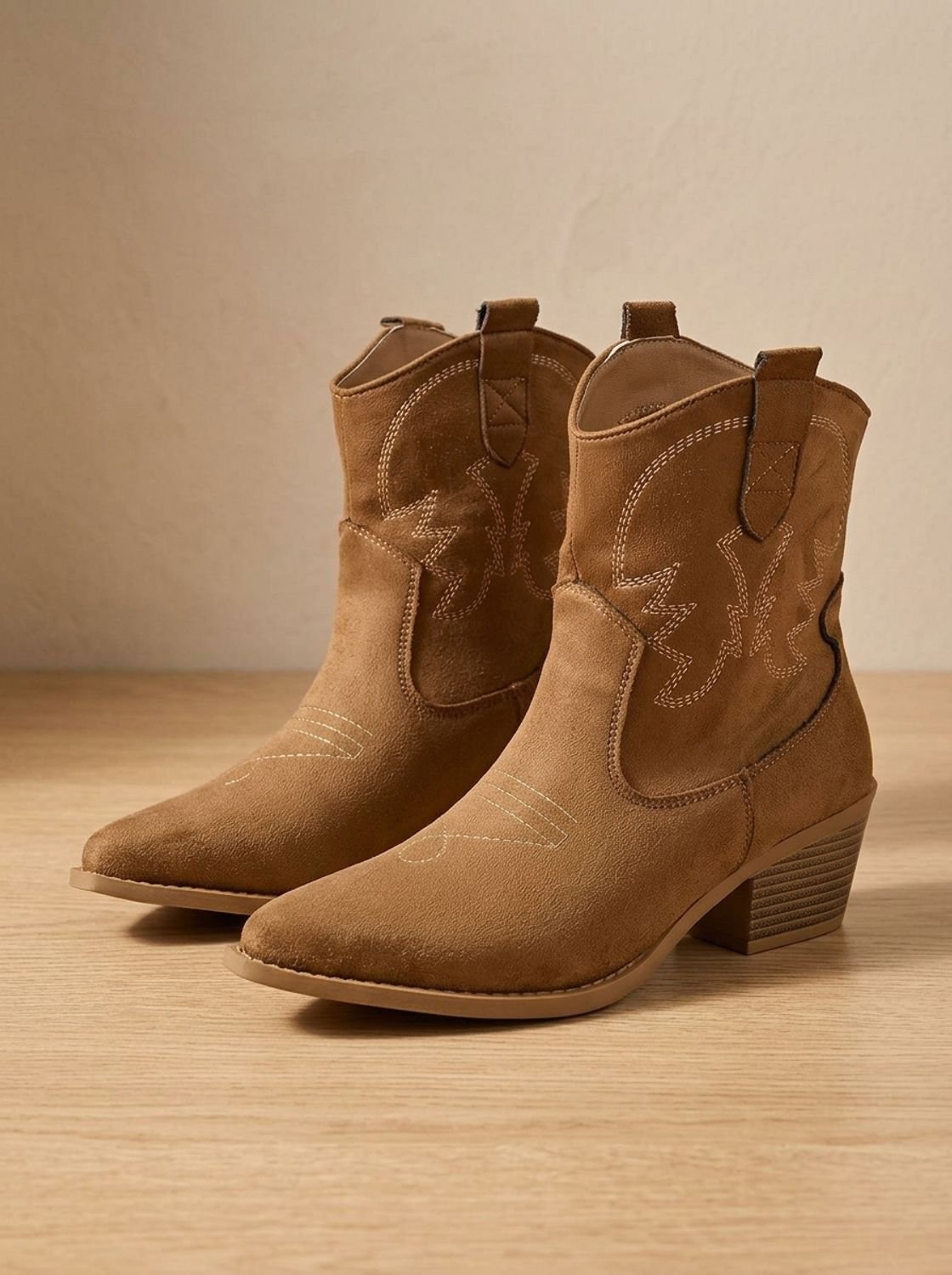 Céline - Bottines Chic Western Brodées