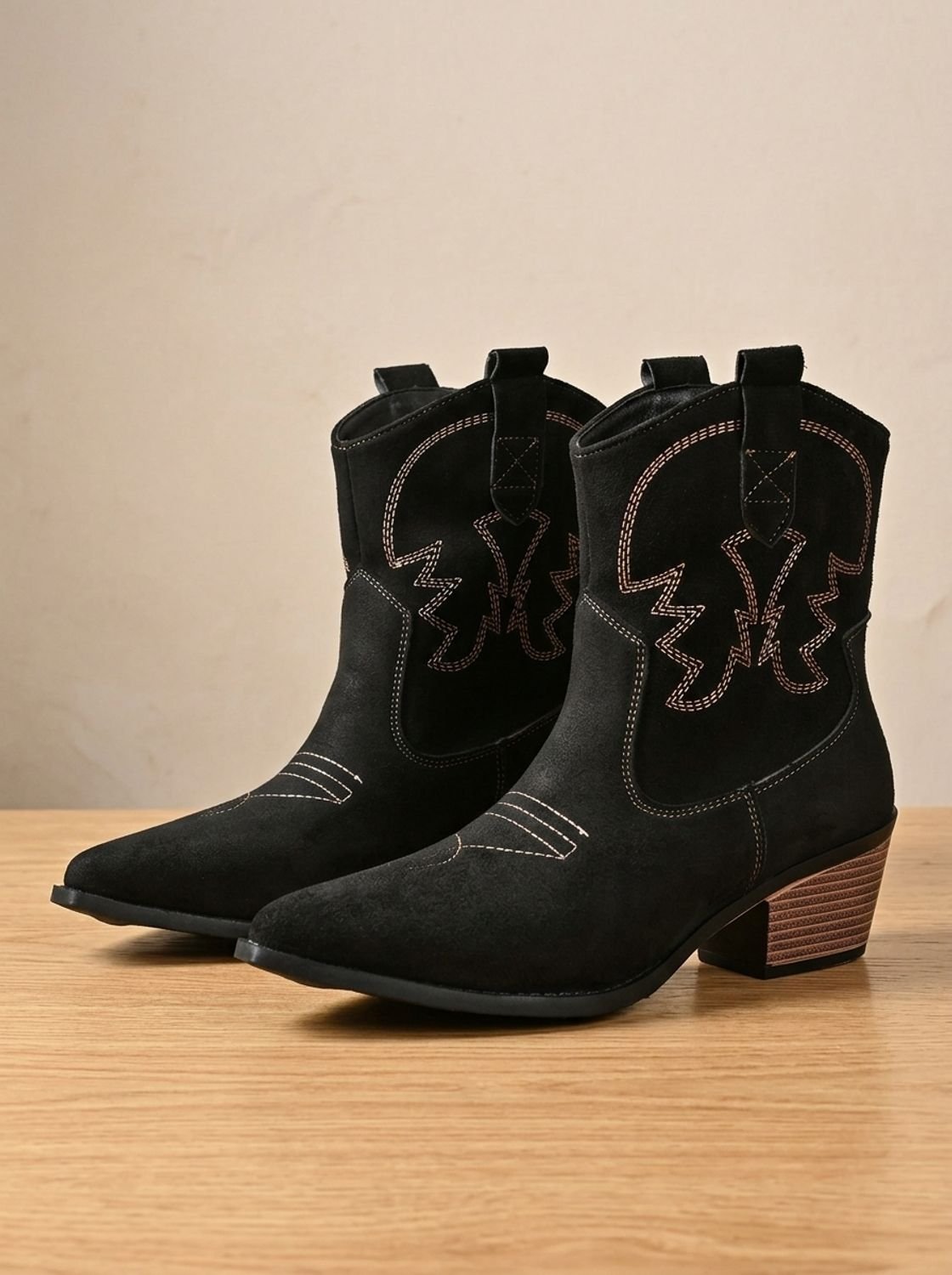Céline - Bottines Chic Western Brodées