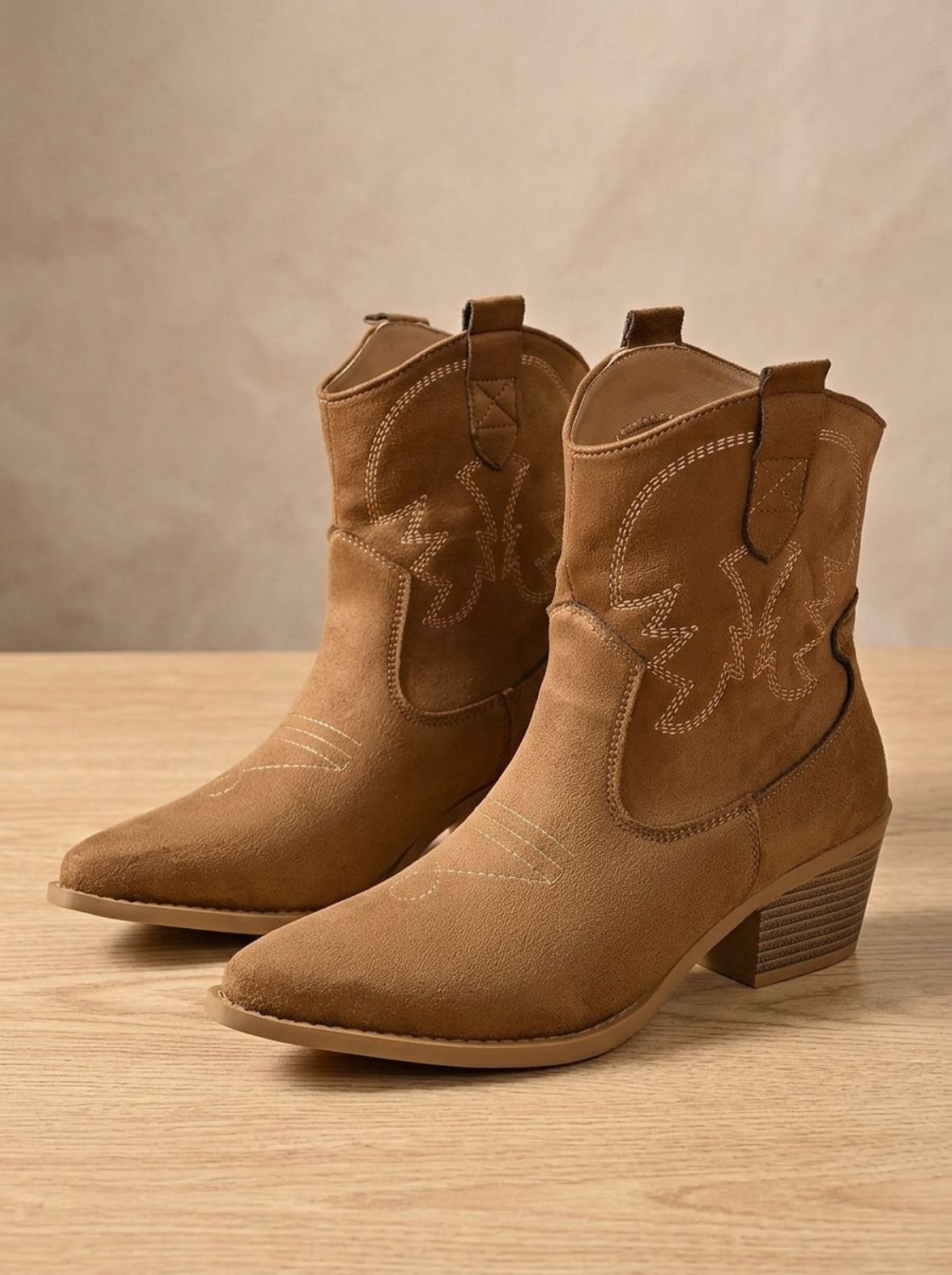 Céline - Bottines Chic Western Brodées