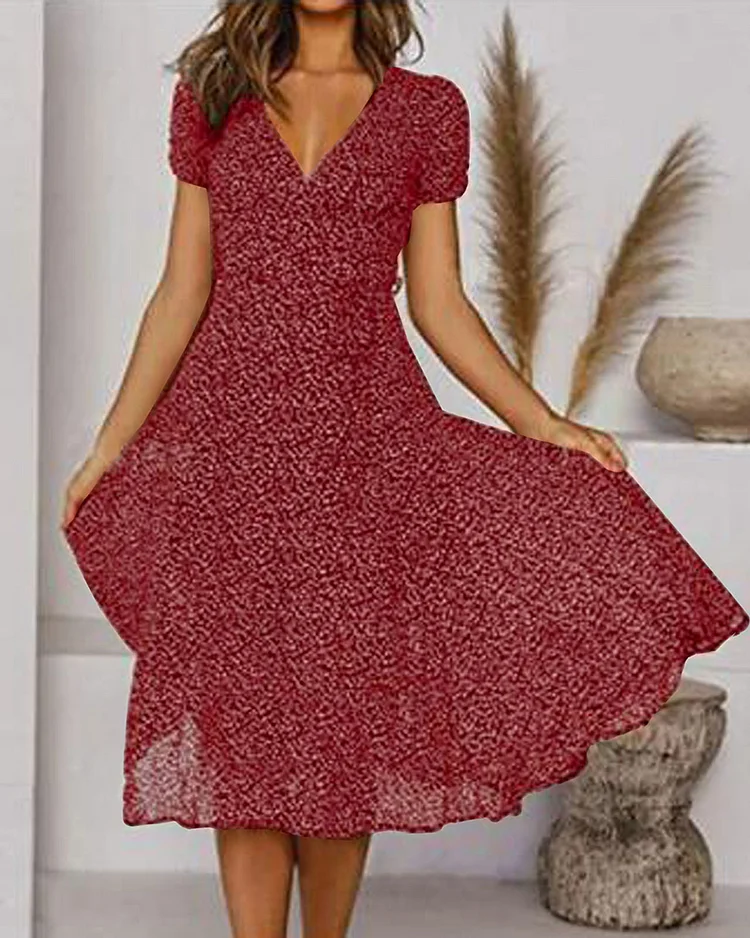 Thérèse - Robe En Mousseline Avec Imprimé Floral Et Col En V Élégant