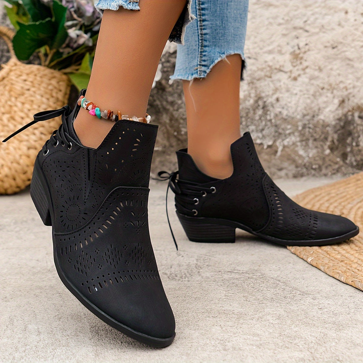 Isabelle - Bottines Élégantes Western Ajourées