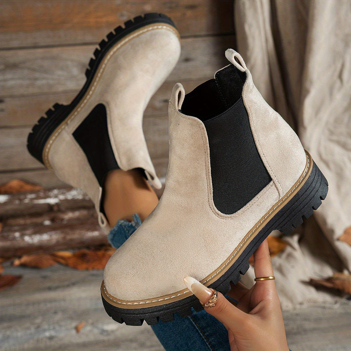 Marie - Bottines Chelsea Élégantes Daim Semelle Crantée