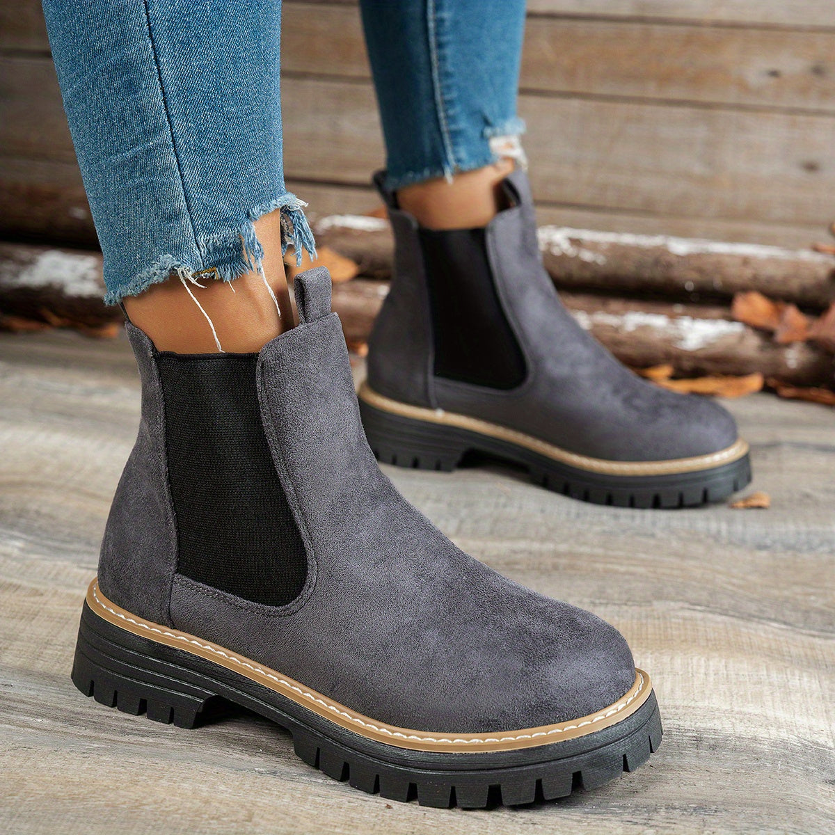 Marie - Bottines Chelsea Élégantes Daim Semelle Crantée