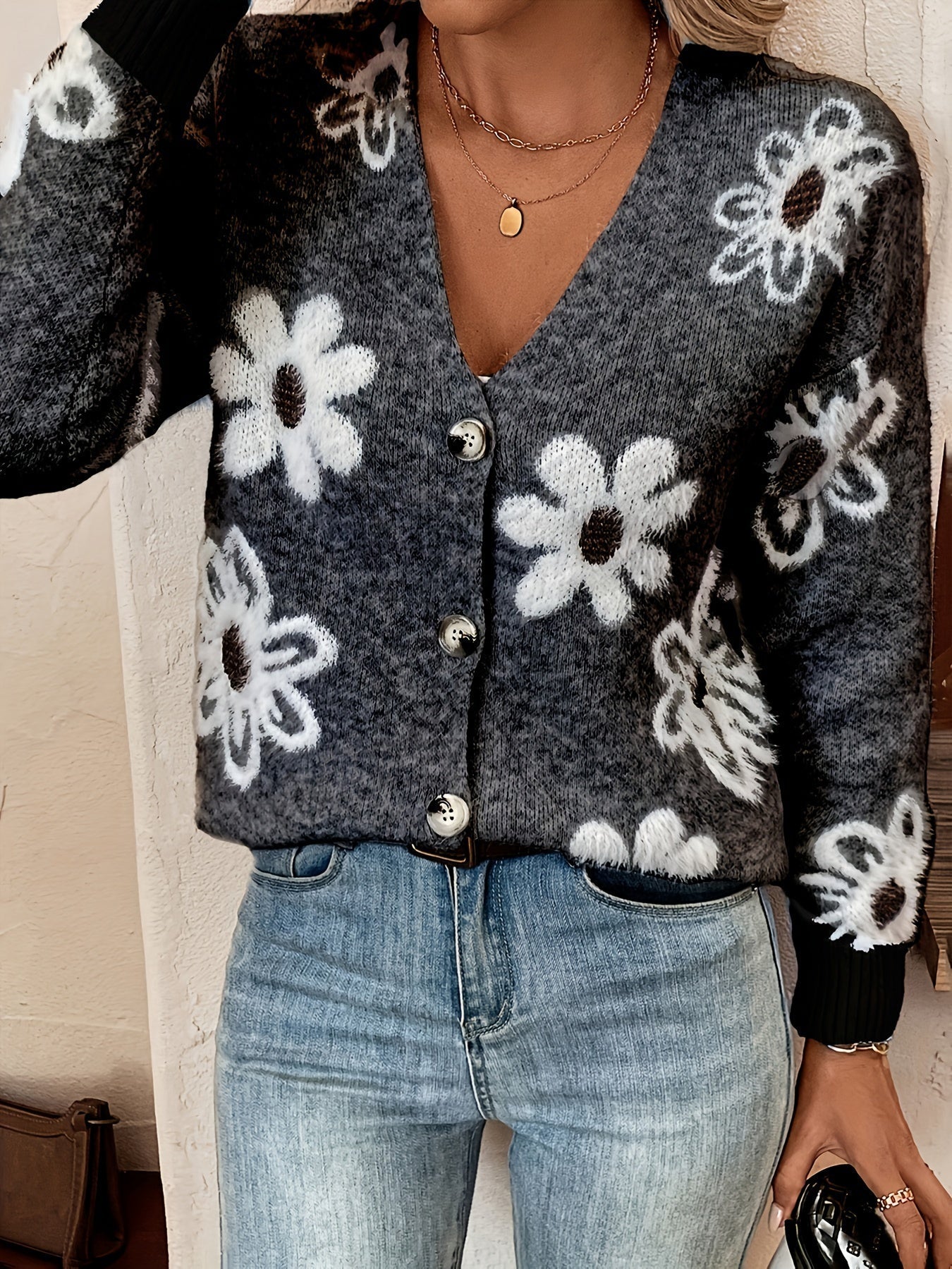 Sylvie - Gilet Féminin Fleuri Boutonné