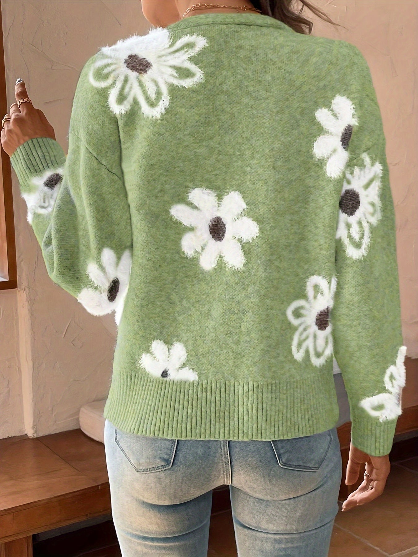 Sylvie - Gilet Féminin Fleuri Boutonné